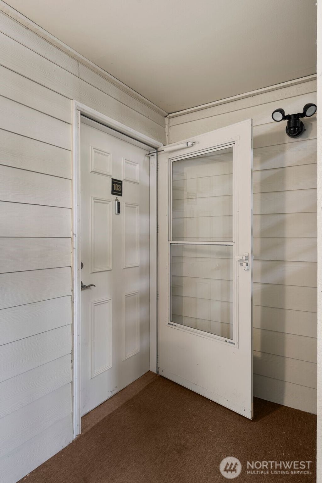 Photo of 2534 S 317th Street #103, Federal Way, WA 98003 (MLS # 2364729)