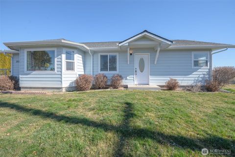 Photo of 225 N Nile Avenue, East Wenatchee, WA 98802 (MLS # 2484230)