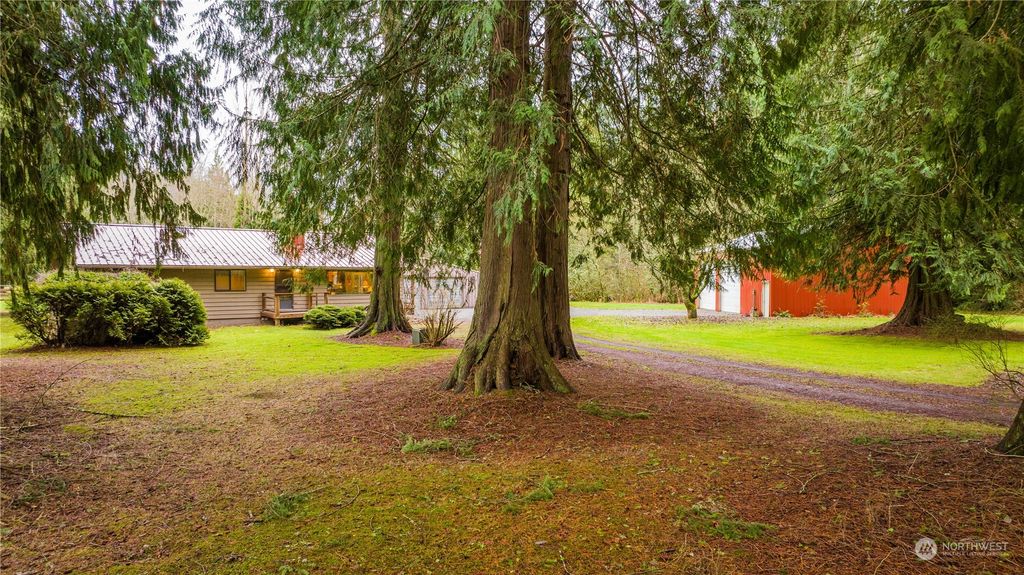 Photo of 25925 121st Avenue NE, Arlington, WA 98223 (MLS # 2195992)