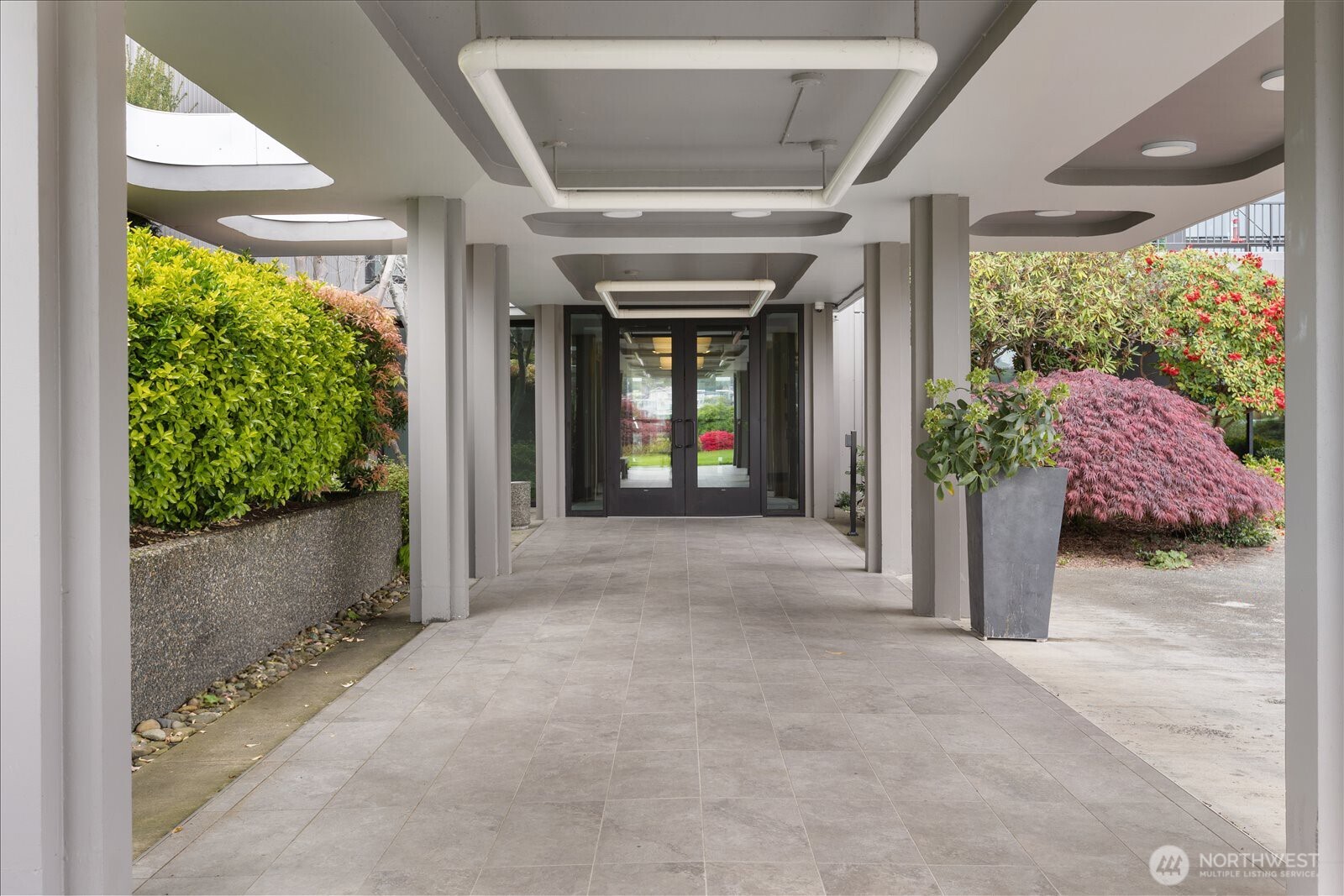 6533 Seaview Avenue NW 207A