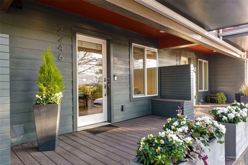 Photo of 2246 Fairview Avenue E, Seattle, WA 98102 (MLS # 2327538)