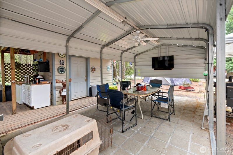 20 N Brook Lane