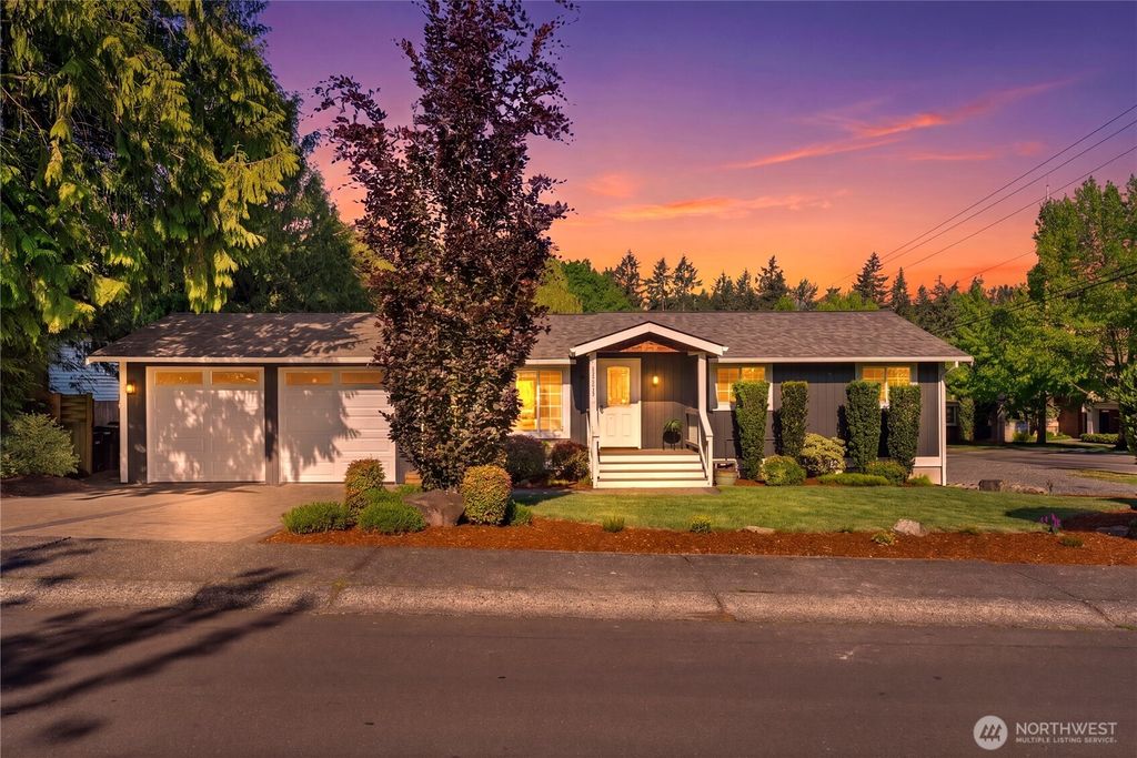 Photo of 13115 80th Avenue NE, Kirkland, WA 98034 (MLS # 2528600)