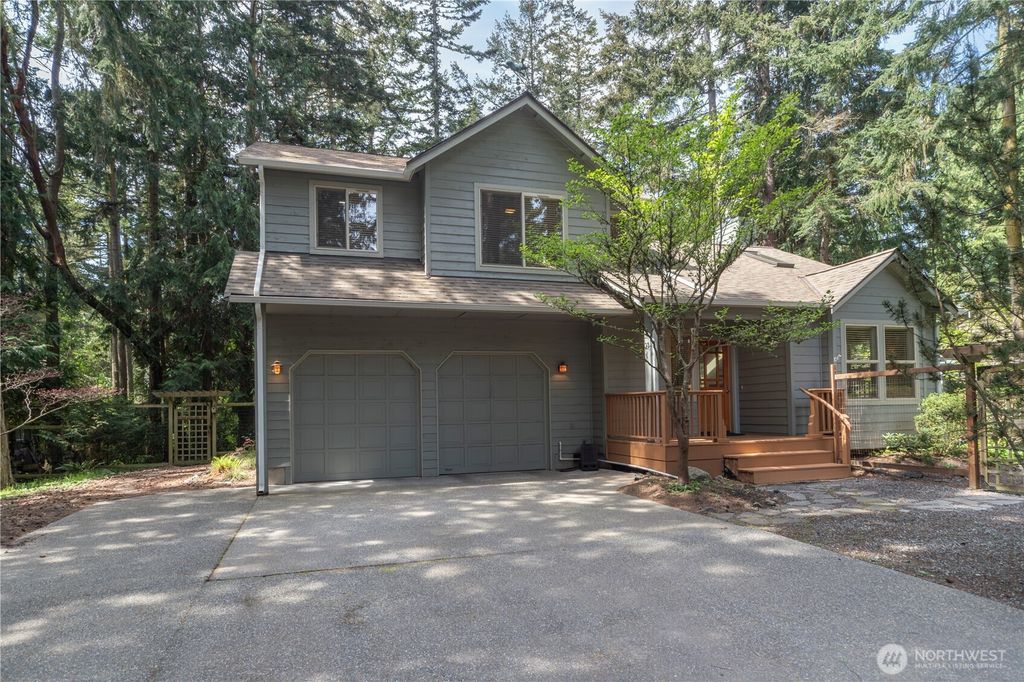 Photo of 4931 Magnolia Street, Port Townsend, WA 98368 (MLS # 2510786)