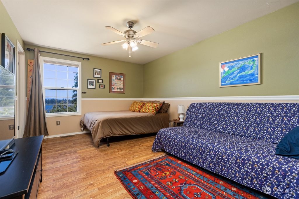 listing image 9369790590615724522