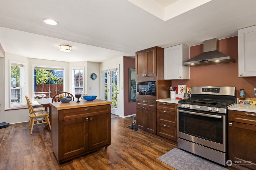 listing image 9366726362452578718
