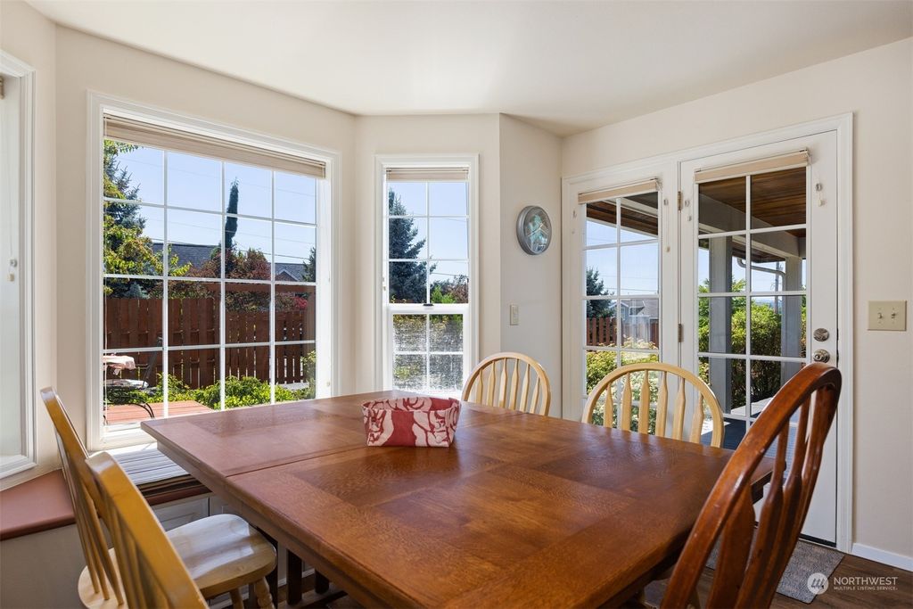 listing image 9366094686275107932
