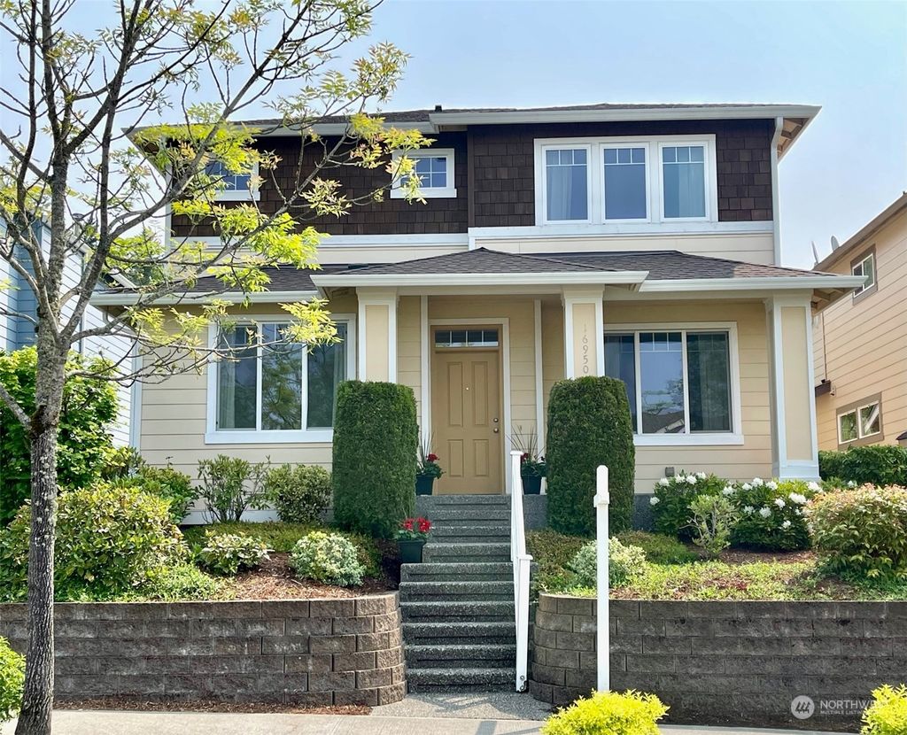 Photo of 16950 Woodside Drive SE, Renton, WA 98058 (MLS # 2066898)