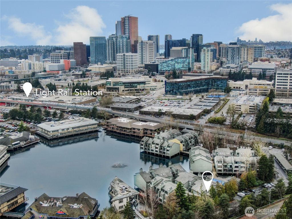 Photo of 4 Lake Bellevue Dr Dr #4-112, Bellevue, WA 98005 (MLS # 2339294)