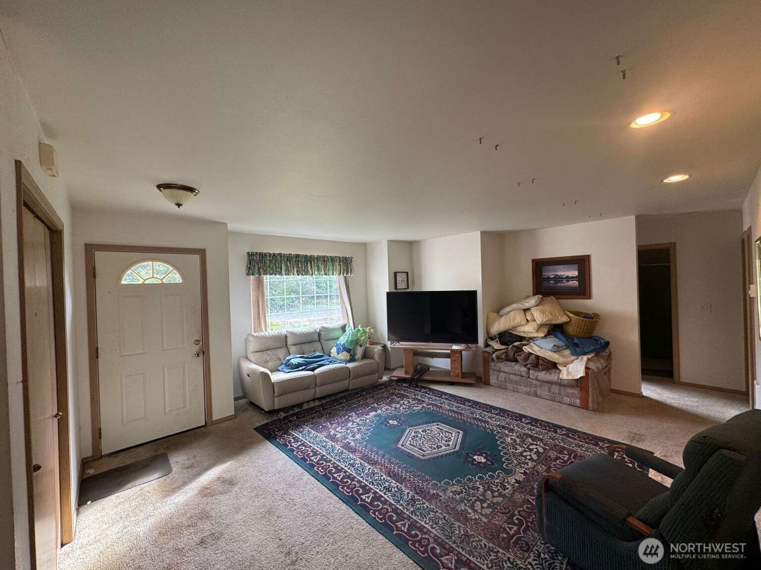 368 Snahapish Avenue SE