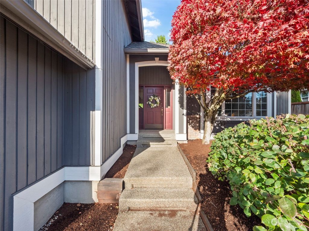 Photo of 1945 S 372nd Court, Federal Way, WA 98003 (MLS # 2306323)