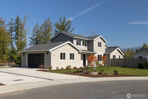 Photo of 224 N 54th Place, Mount Vernon, WA 98273 (MLS # 2406387)