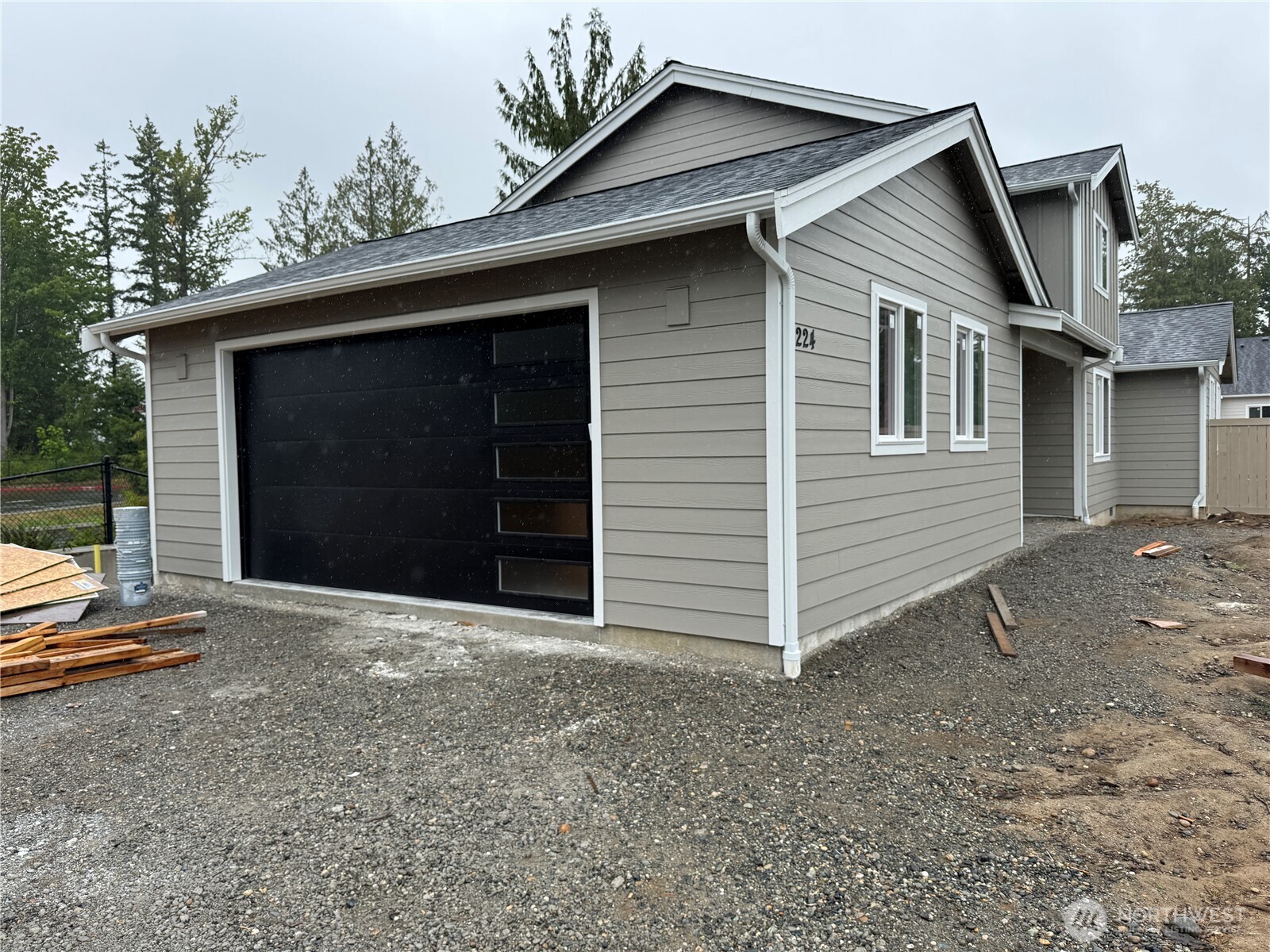 224 N 54th Place