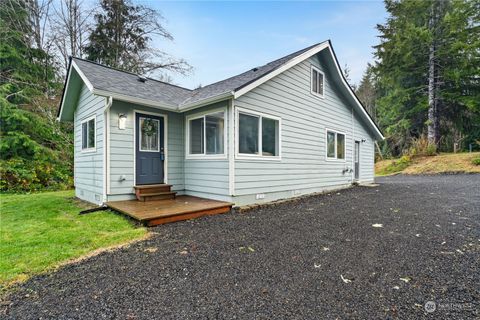 446 Ocean Beach Road Hoquiam WA 98550
