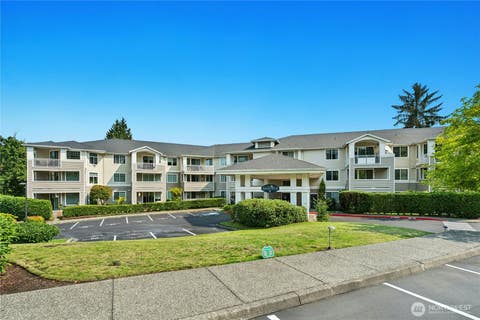 Photo of 2244 132nd Avenue SE #B208, Bellevue, WA 98005 (MLS # 2570094)