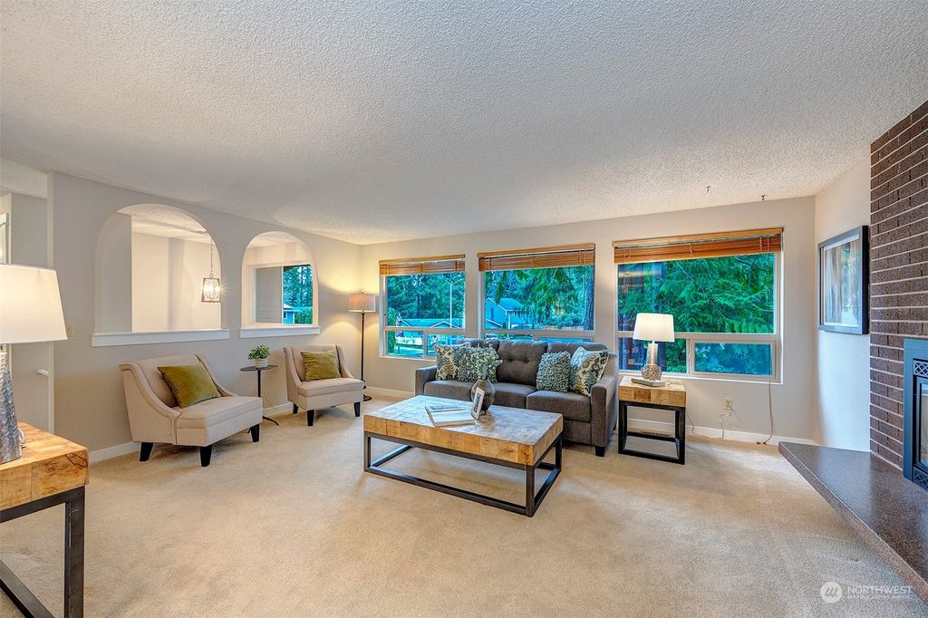 Photo of 4926 99th Street SW, Mukilteo, WA 98275 (MLS # 2184454)