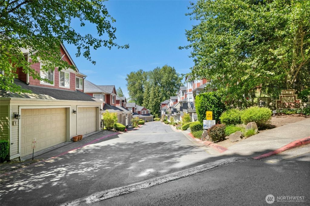 Photo of 2840 139th Avenue SE #9, Bellevue, WA 98005 (MLS # 2464432)