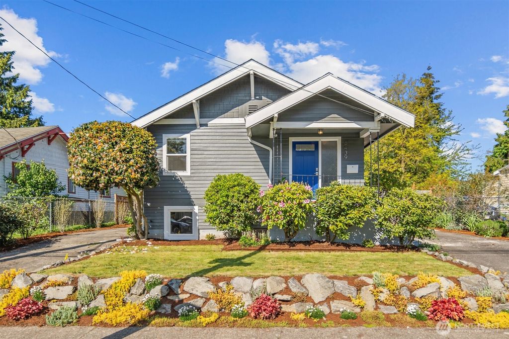 Photo of 8439 9th Avenue SW, Seattle, WA 98106 (MLS # 2369713)
