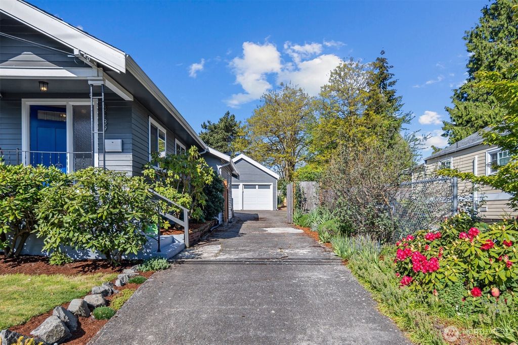 Photo of 8439 9th Avenue SW, Seattle, WA 98106 (MLS # 2369713)