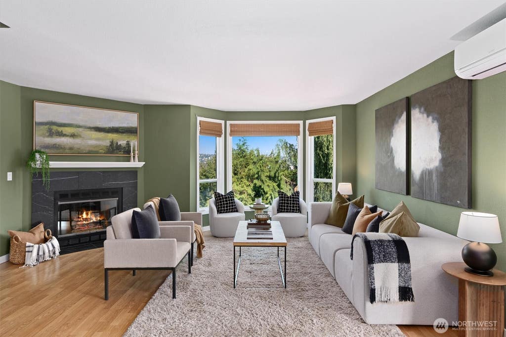Photo of 3802 25th Avenue W #4G, Seattle, WA 98199 (MLS # 2567868)