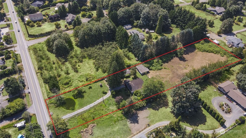 Photo of 15422 Broadway Avenue, Snohomish, WA 98296 (MLS # 2277629)
