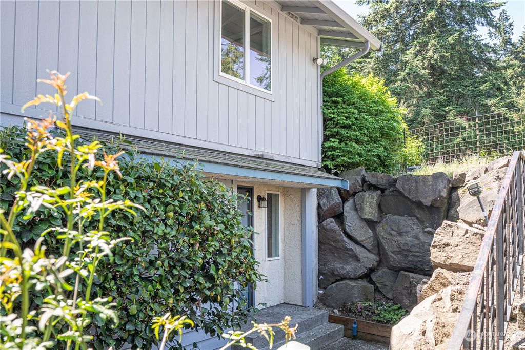 Photo of 19228 15th Avenue NE #A1, Shoreline, WA 98155 (MLS # 2236737)