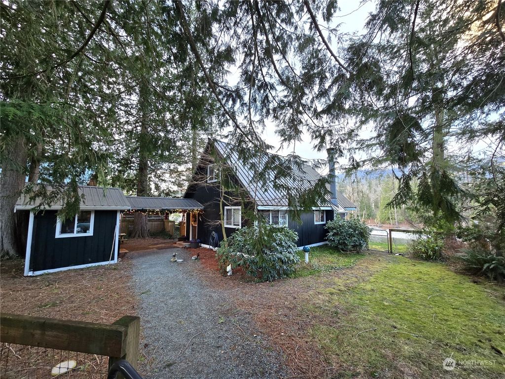 Photo of 17927 433rd Avenue SE, Gold Bar, WA 98251 (MLS # 2330545)