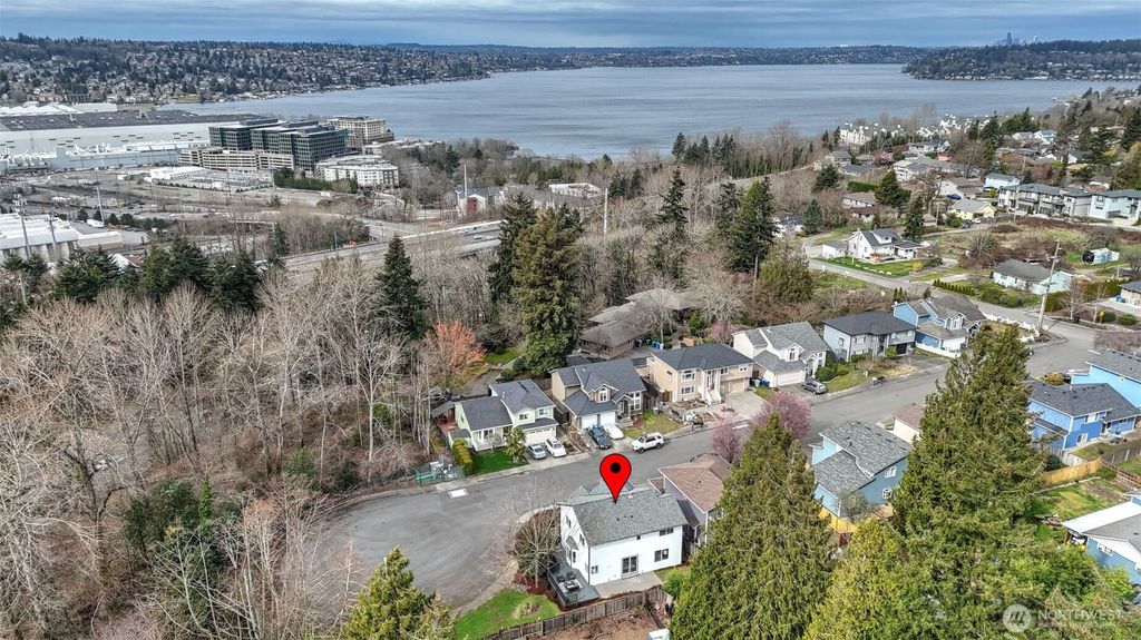 Photo of 1150 Monterey Avenue NE, Renton, WA 98056 (MLS # 2344022)