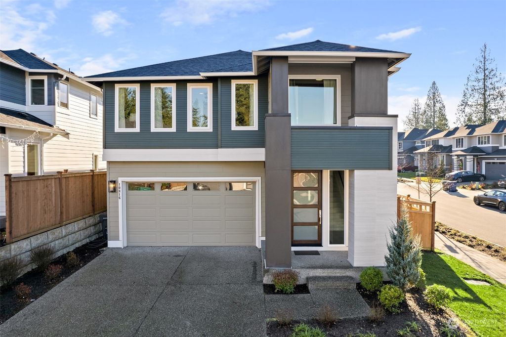 Photo of 10816 16th Place SE, Lake Stevens, WA 98258 (MLS # 2314620)