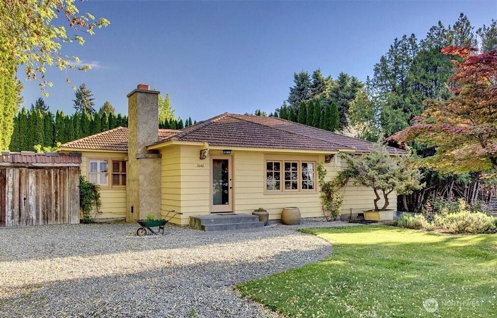 Photo of 1646 Road 20 NW, Soap Lake, WA 98851 (MLS # 2514003)