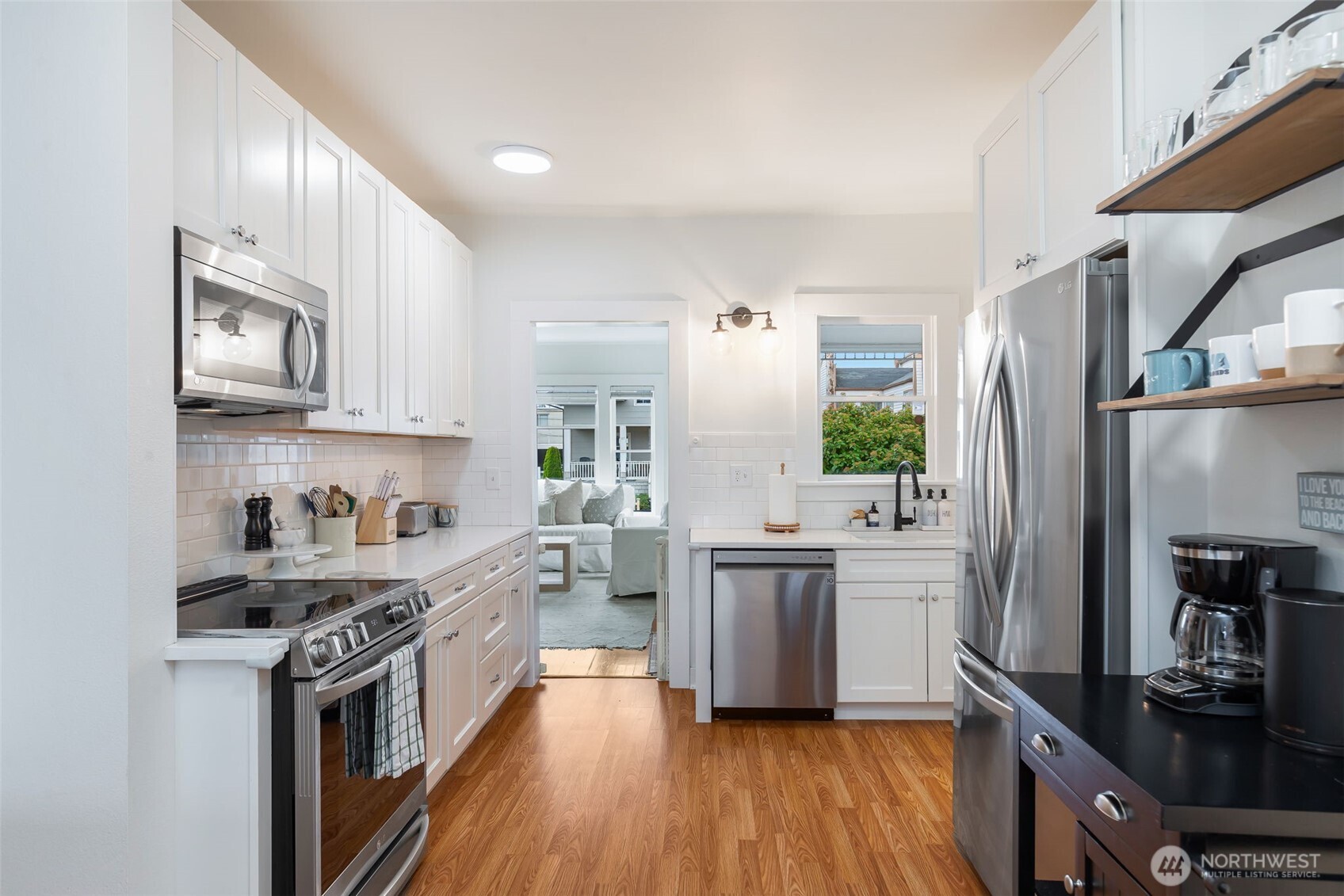 116 4th Avenue N
