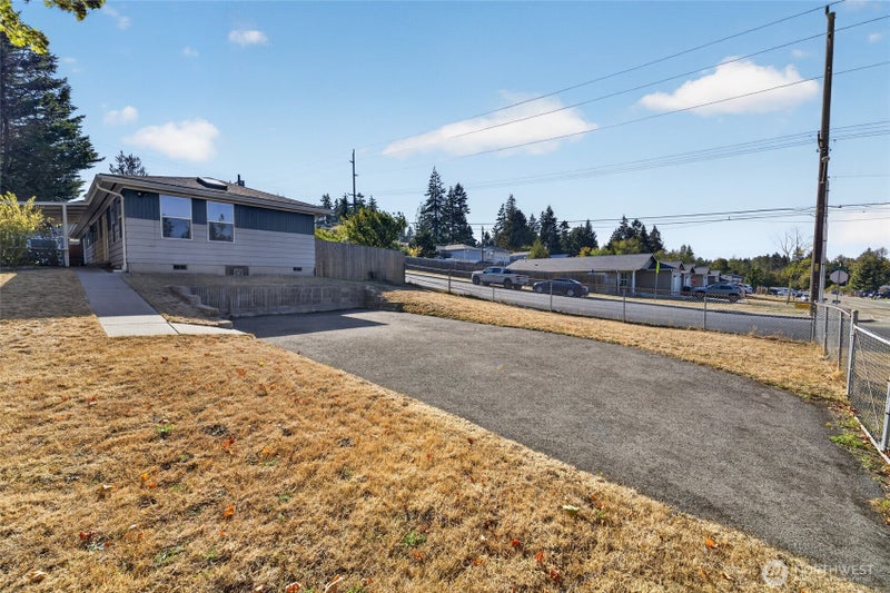 1105 S I Street