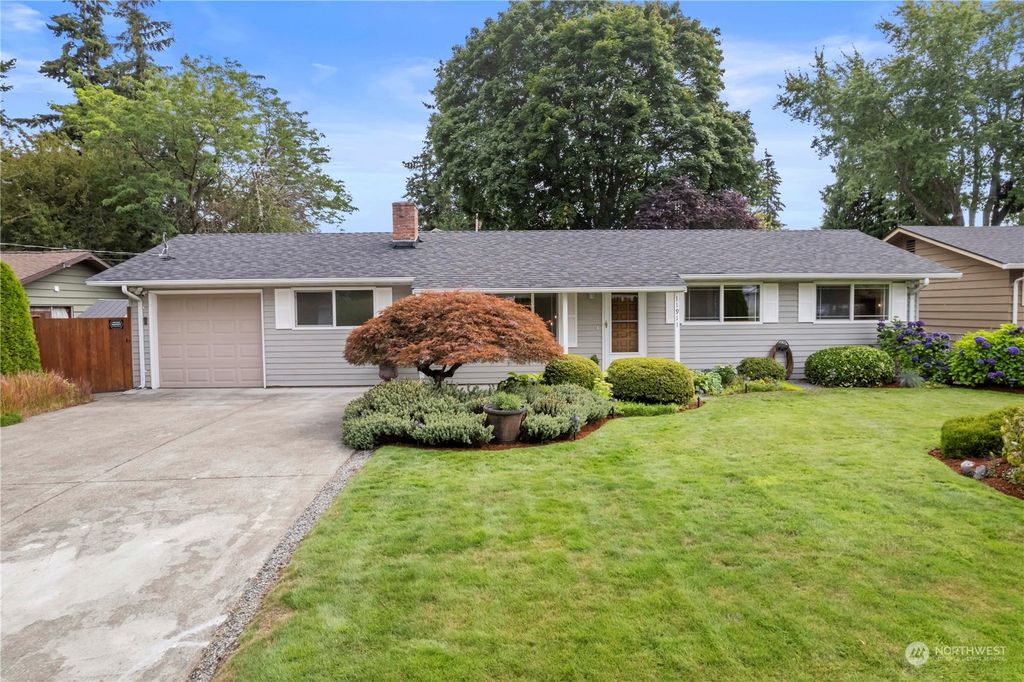 Photo of 11911 SE 164th Street, Renton, WA 98058 (MLS # 2271055)