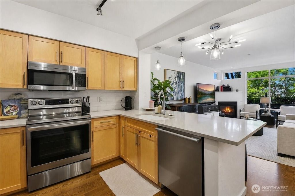 Photo of 211 Kirkland Avenue #204, Kirkland, WA 98033 (MLS # 2512690)