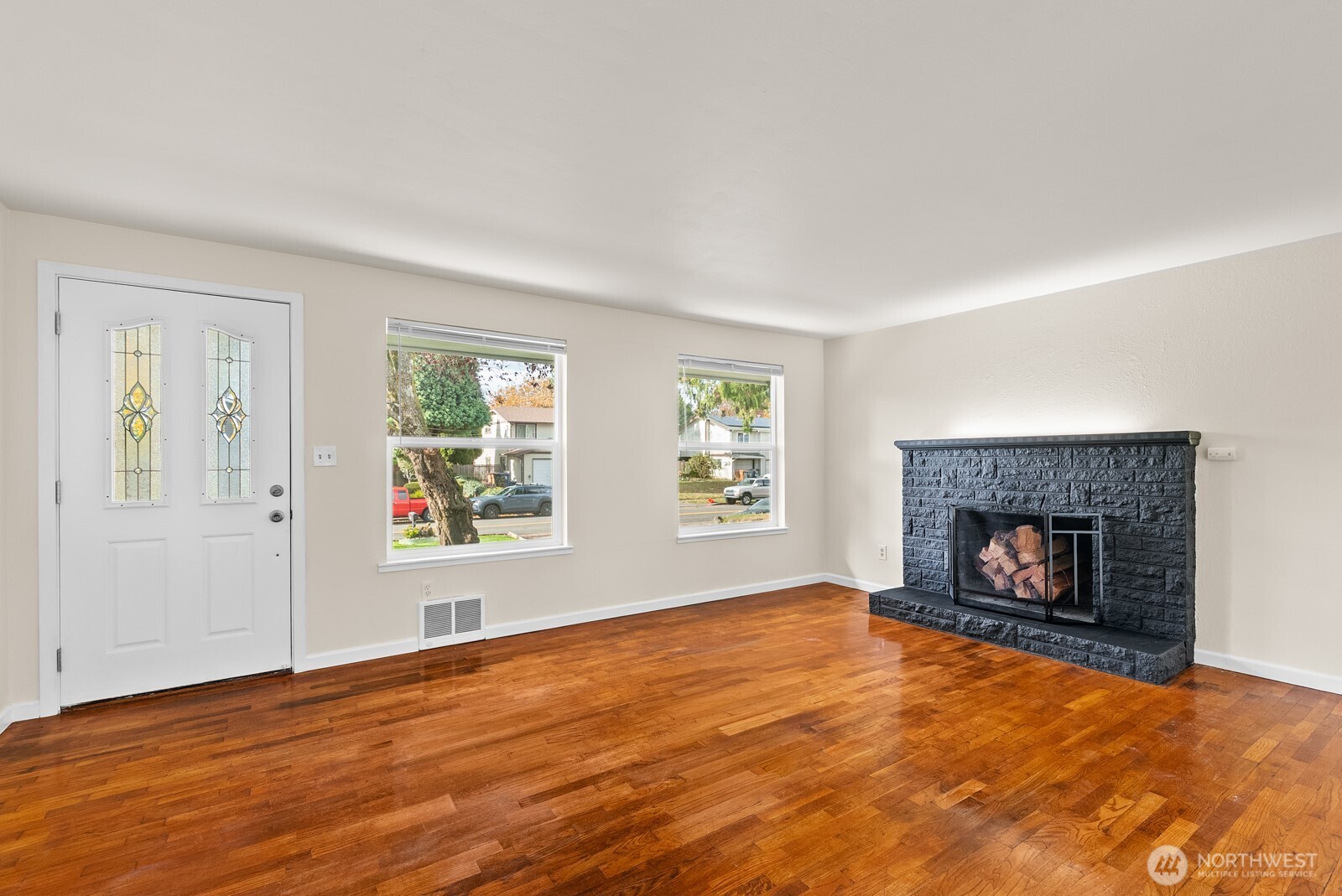 7221 S Sheridan Avenue