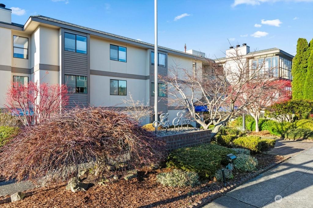 Photo of 201 3rd Avenue N #314, Edmonds, WA 98020 (MLS # 2327364)