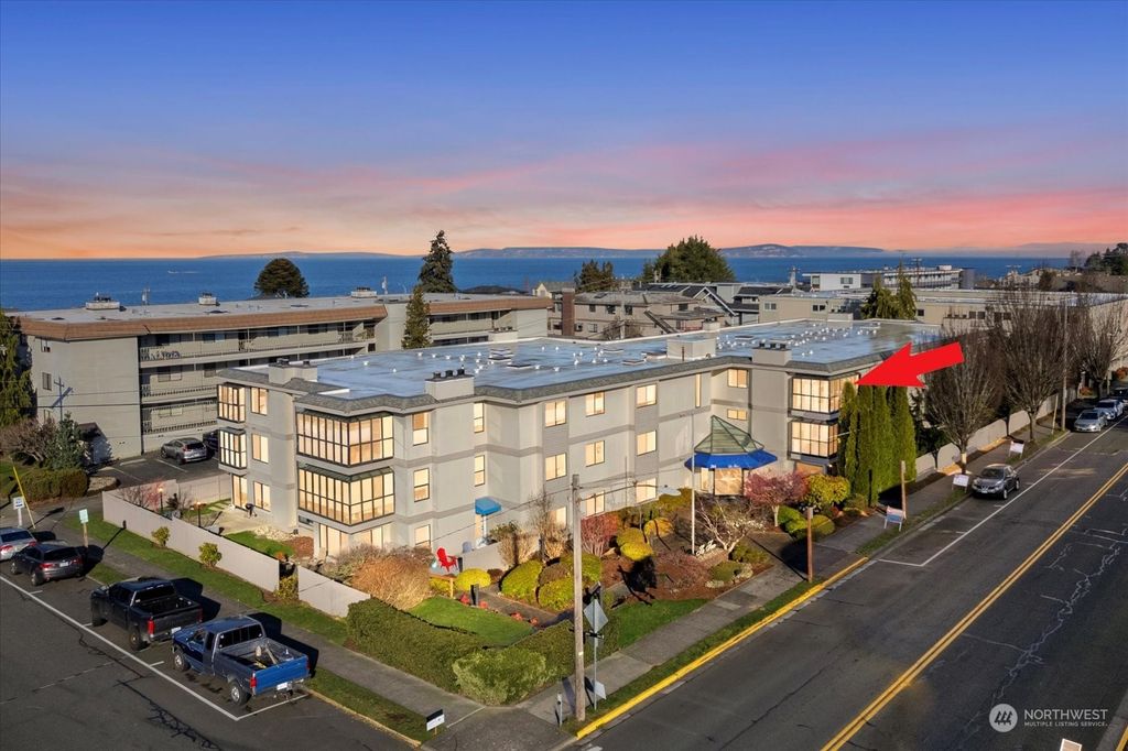 Photo of 201 3rd Avenue N #314, Edmonds, WA 98020 (MLS # 2327364)