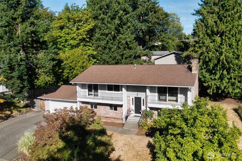 Photo of 14130 128th Avenue NE, Kirkland, WA 98034 (MLS # 2574657)