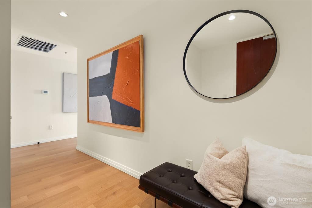 Photo of 10700 NE 4th Street #1712, Bellevue, WA 98004 (MLS # 2574610)