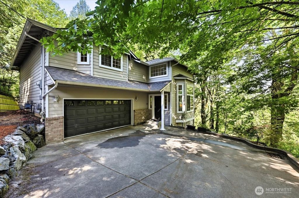 Photo of 6534 NE 198th Street, Kenmore, WA 98028 (MLS # 2523870)
