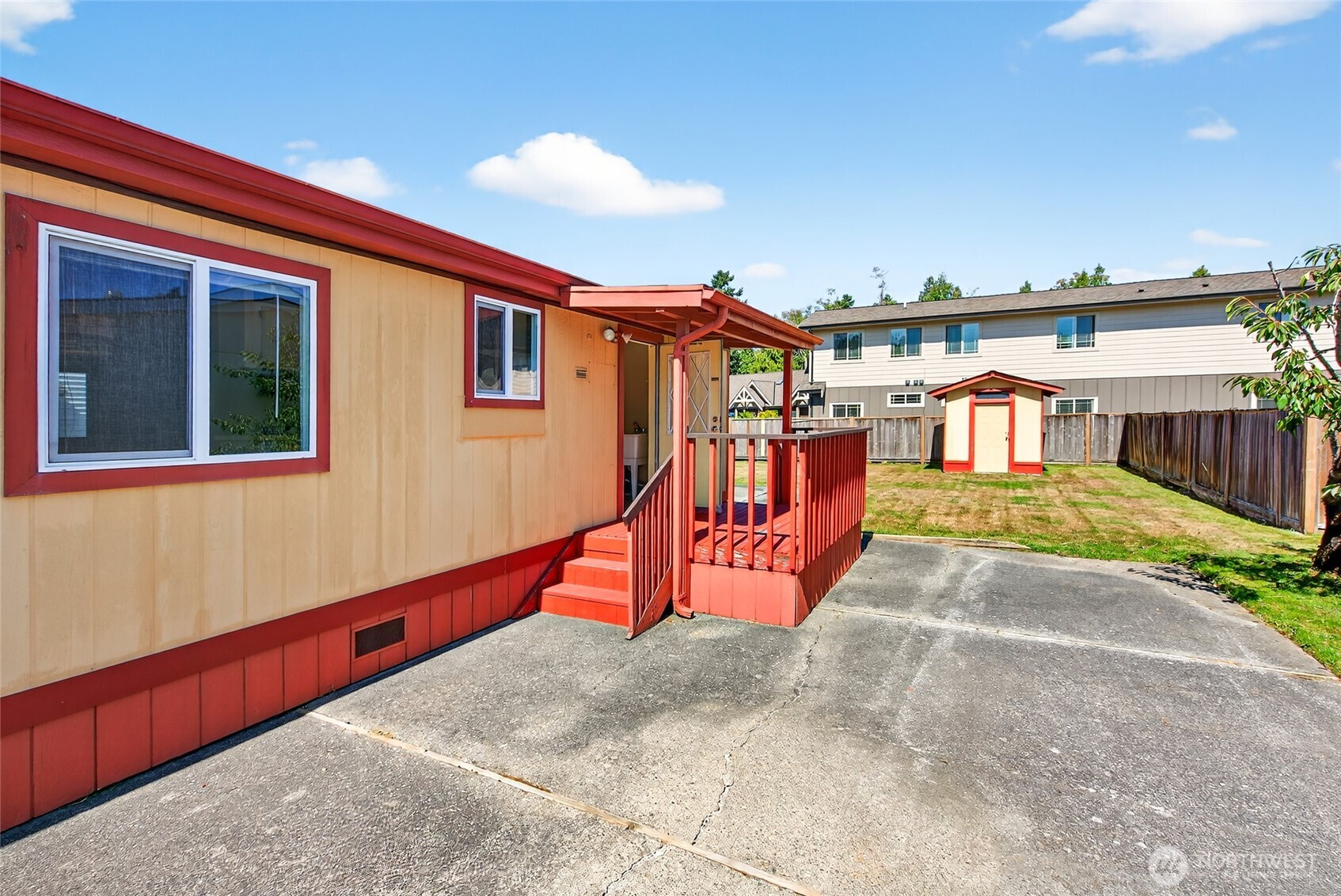 7546 Leeside Street