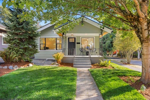 Photo of 419 NW 73rd Street, Seattle, WA 98117 (MLS # 2587780)