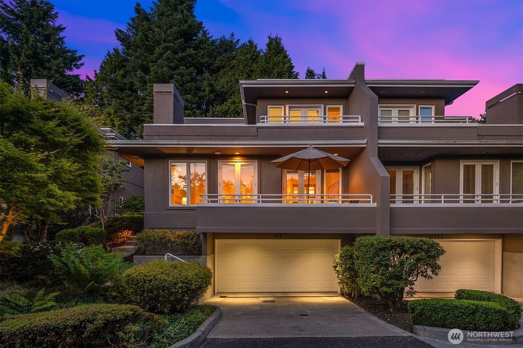 Photo of 740 1st Street S, Kirkland, WA 98033 (MLS # 2388869)