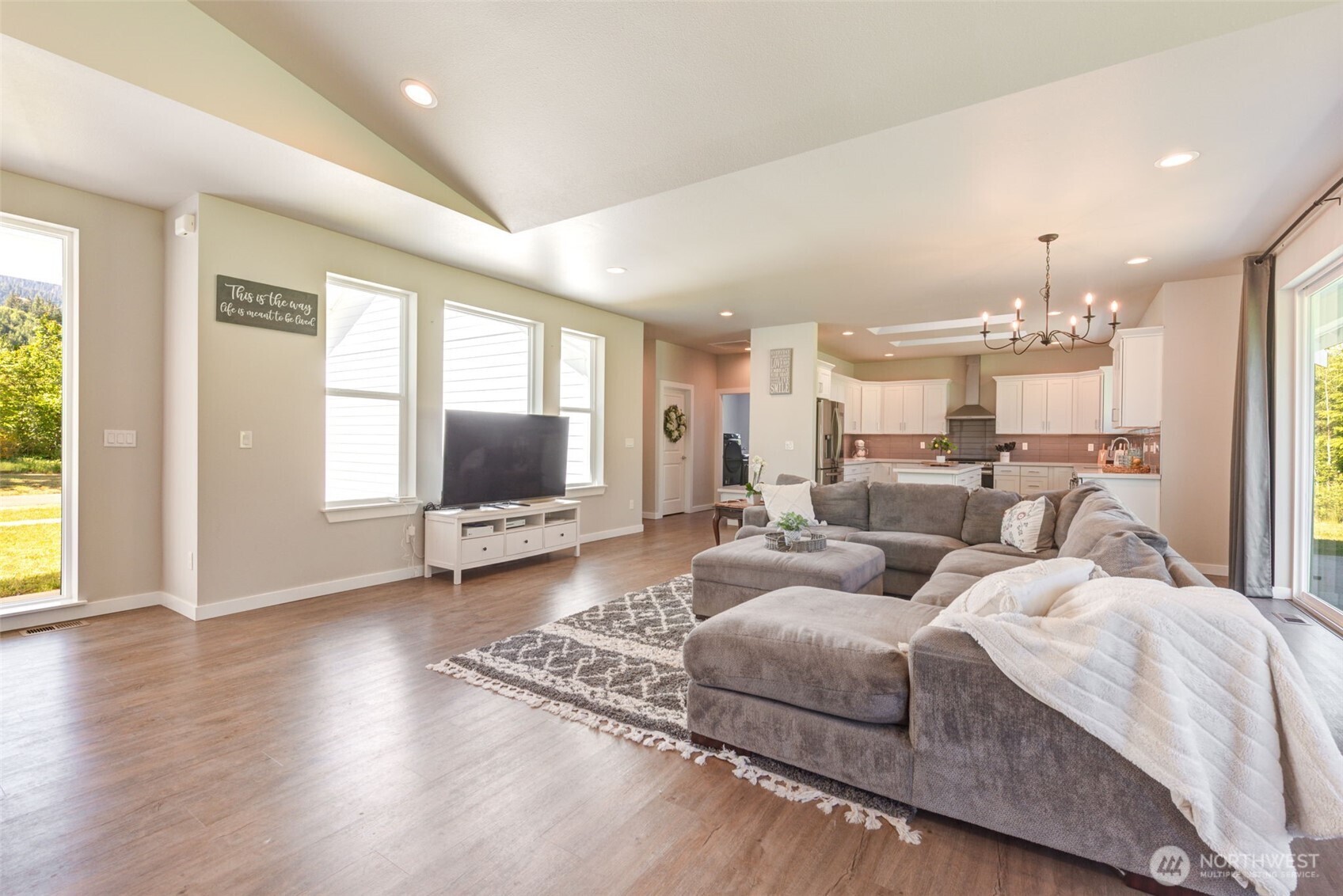 31132 339th Drive NE
