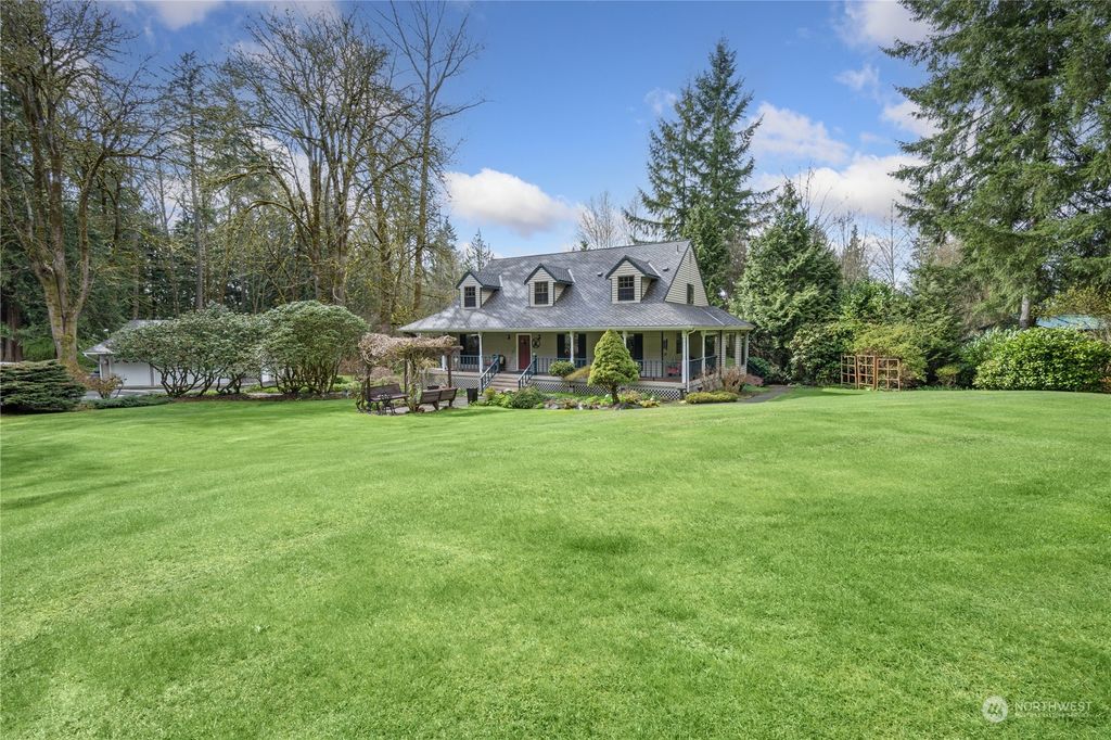 Photo of 19426 129th Avenue SE, Snohomish, WA 98296 (MLS # 2075120)