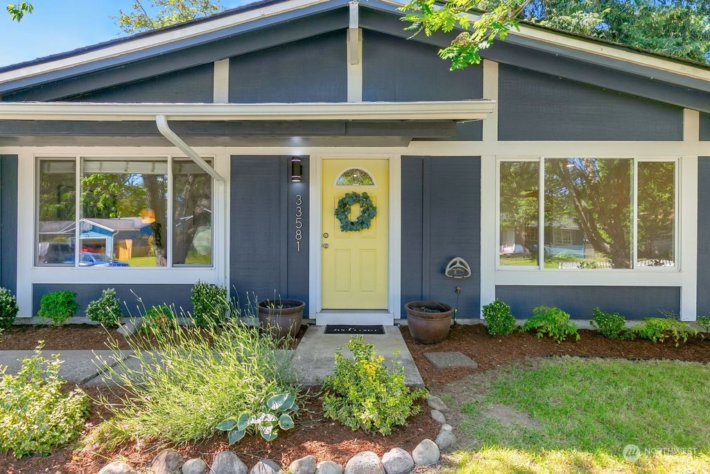 Photo of 33581 36th Avenue SW, Federal Way, WA 98023 (MLS # 2251257)