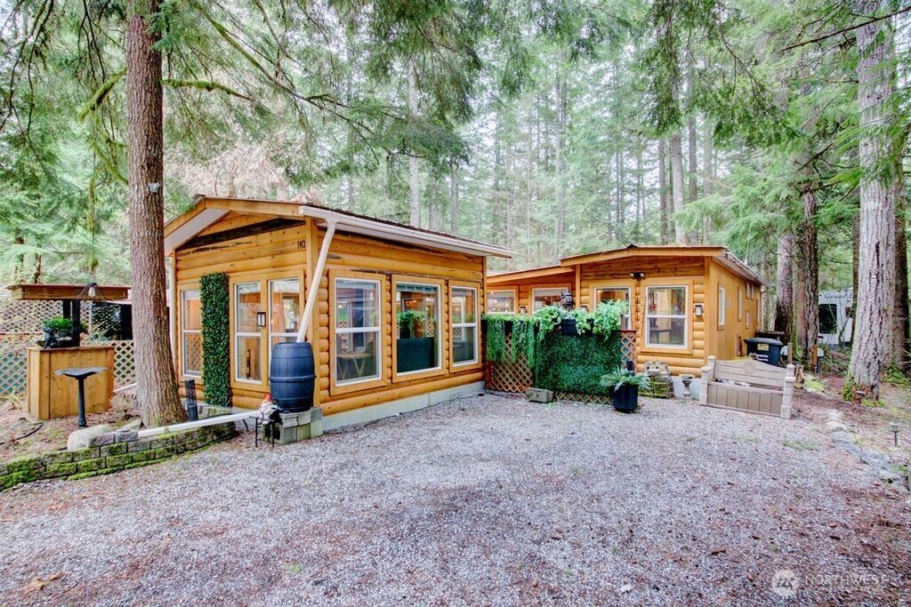 Photo of 140 6 Chanterelle Drive, Deming, WA 98244 (MLS # 2494916)