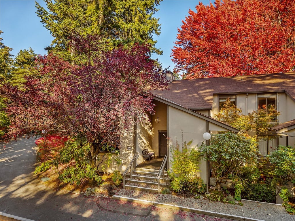 Photo of 1508 NE 140th Street ST #B3, Seattle, WA 98125 (MLS # 2598392)