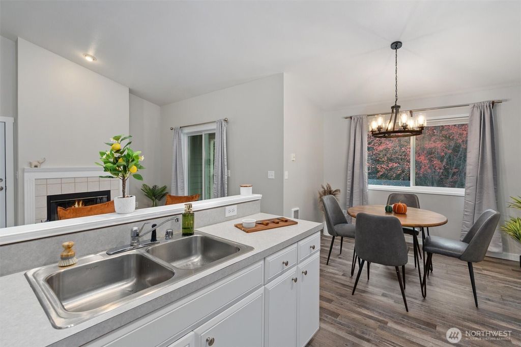 Photo of 6525 200th Street SW, Lynnwood, WA 98036 (MLS # 2428365)