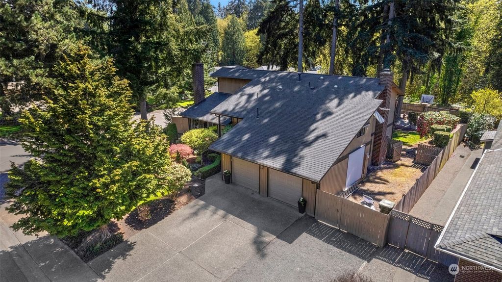 Photo of 15129 SE 141st Place, Renton, WA 98059 (MLS # 2224533)